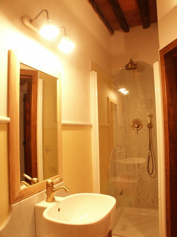 Bed and Breakfast Galleria Ars Apua Каррара Экстерьер фото