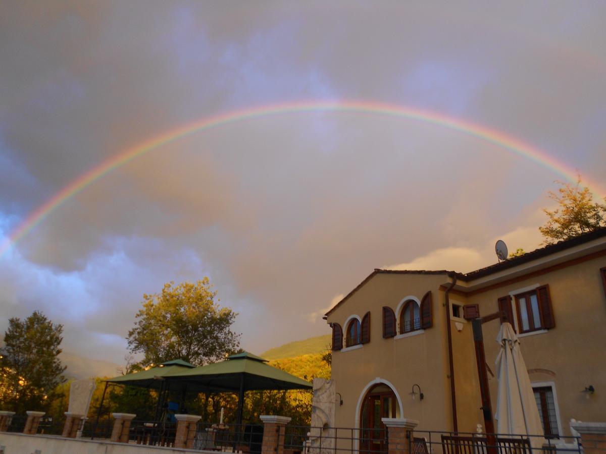 Bed and Breakfast Galleria Ars Apua Каррара Экстерьер фото